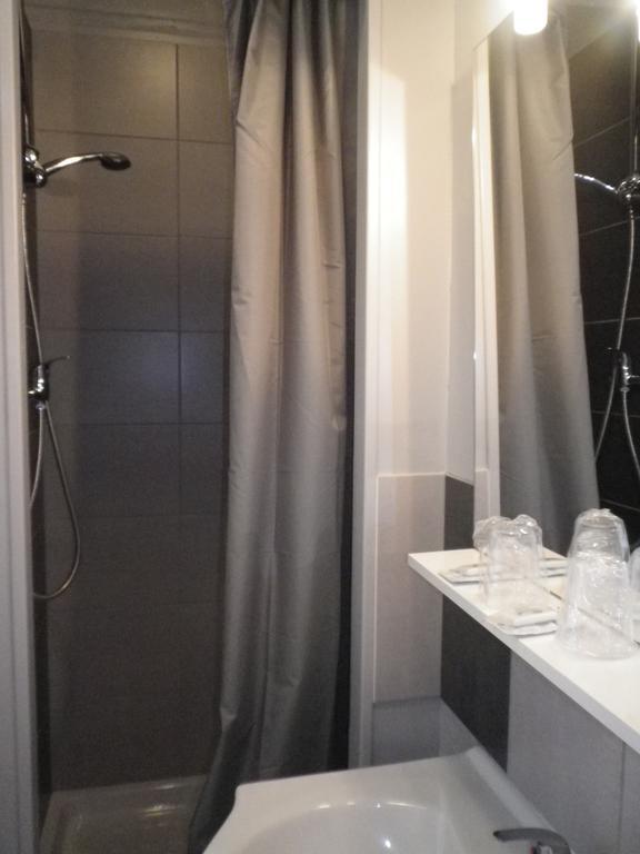 Standard Double Room,215768867:JPEG