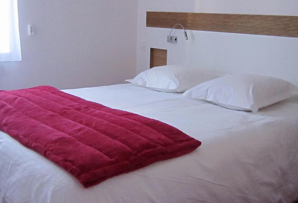 Classic Double Room,698803389:JPEG