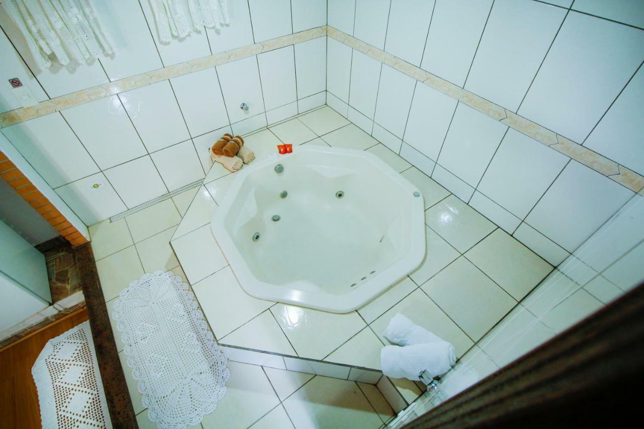 Suite Spa Bath