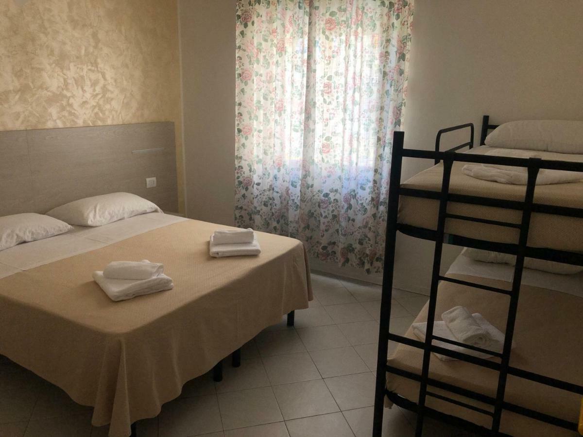 Quadruple Room,1531356259:JPEG