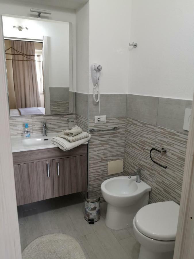 Standard Double Room,798938214:JPEG