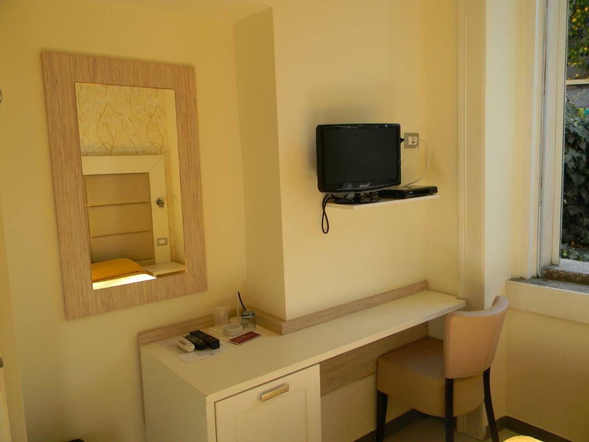 Deluxe Single Room,798977292:JPEG