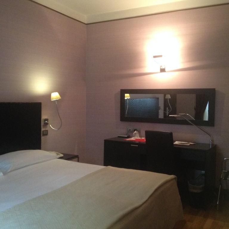 Standard Double Room,452031435:JPEG