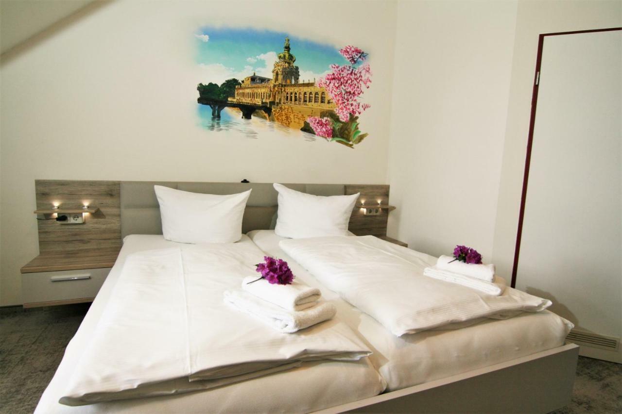 Double Room,799108020:JPEG