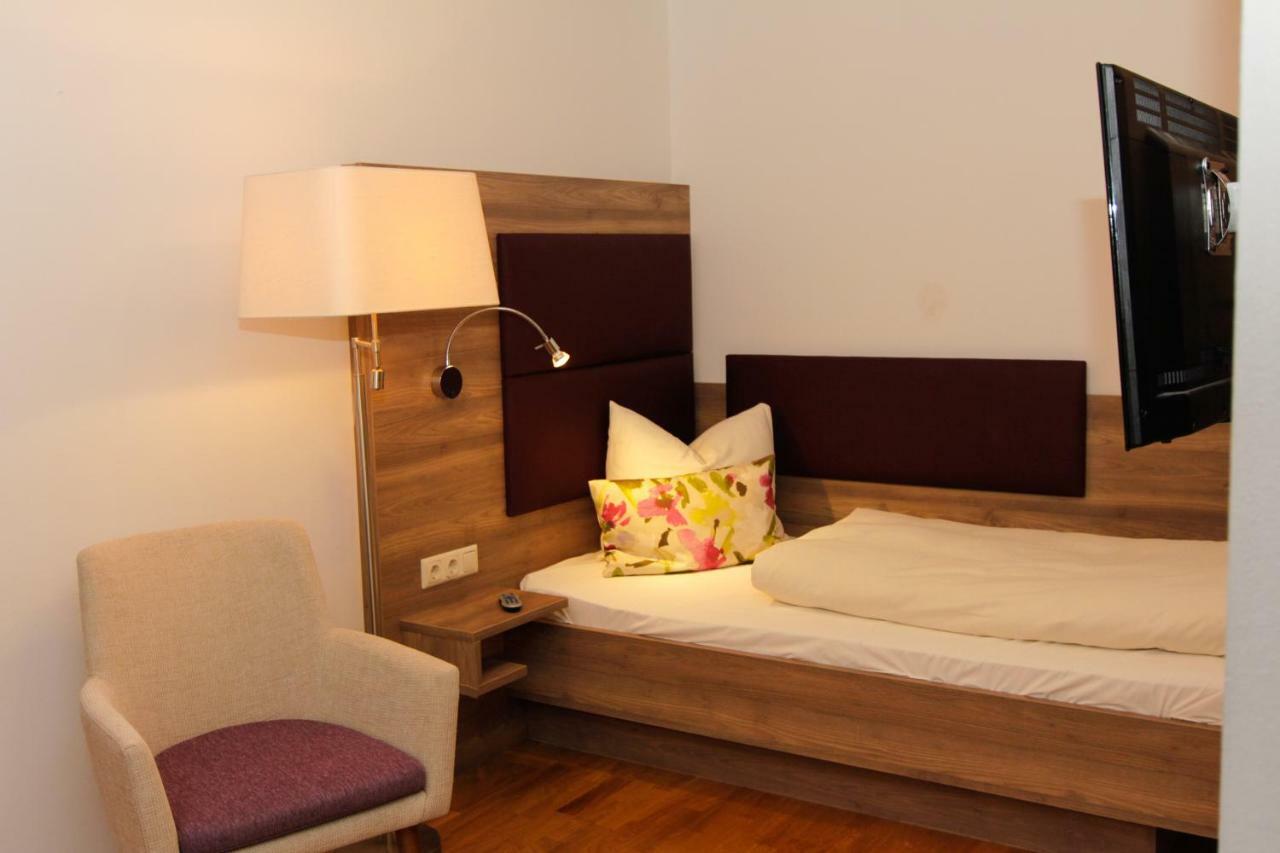 Single Room,1606548485:JPEG