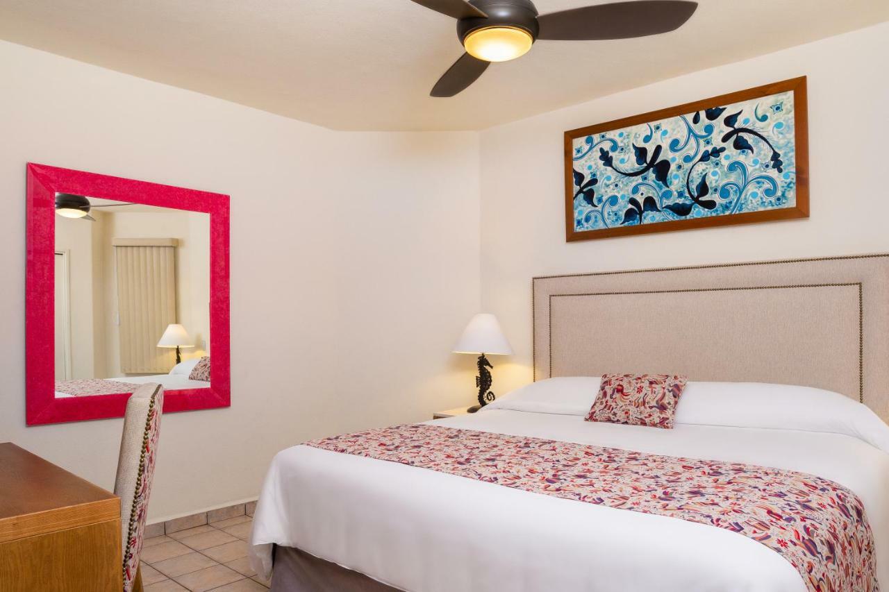 One-Bedroom Suite,799288332:JPEG