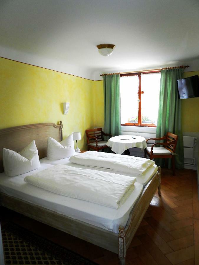 Economy Double Room,799688139:JPEG