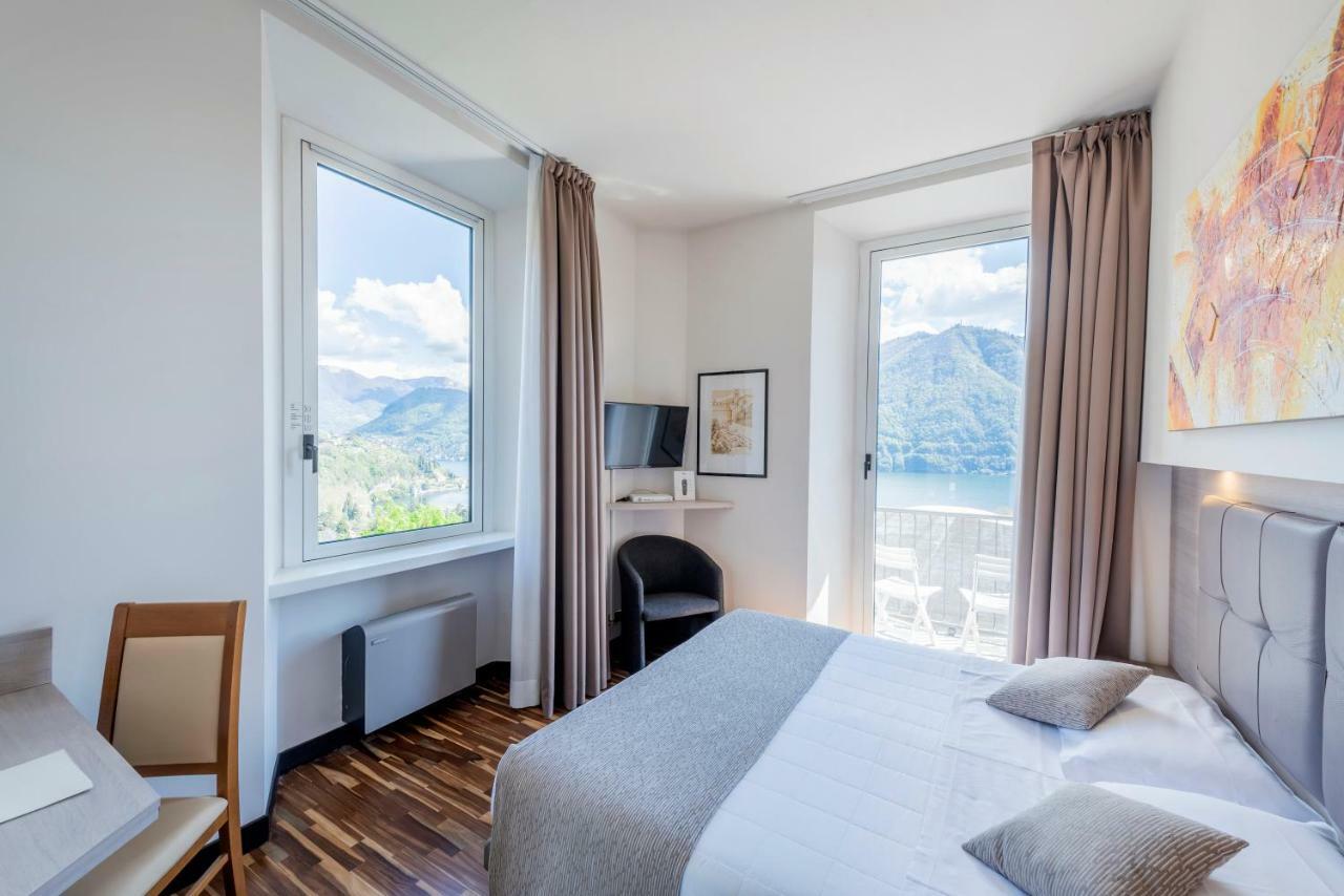 Double Room Balcony Lake View