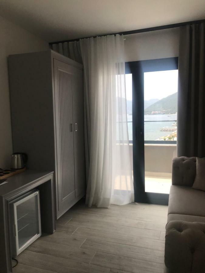 Deluxe Suite Sea View