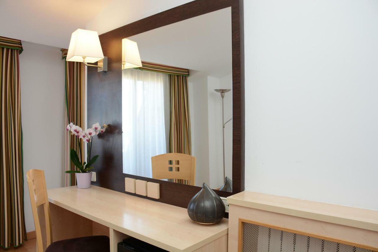 Superior Double Room lounge