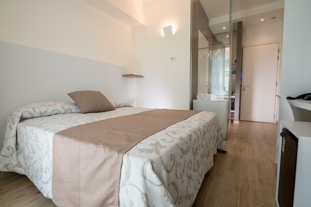 Double or Twin Room with Balcony,800283693:JPEG