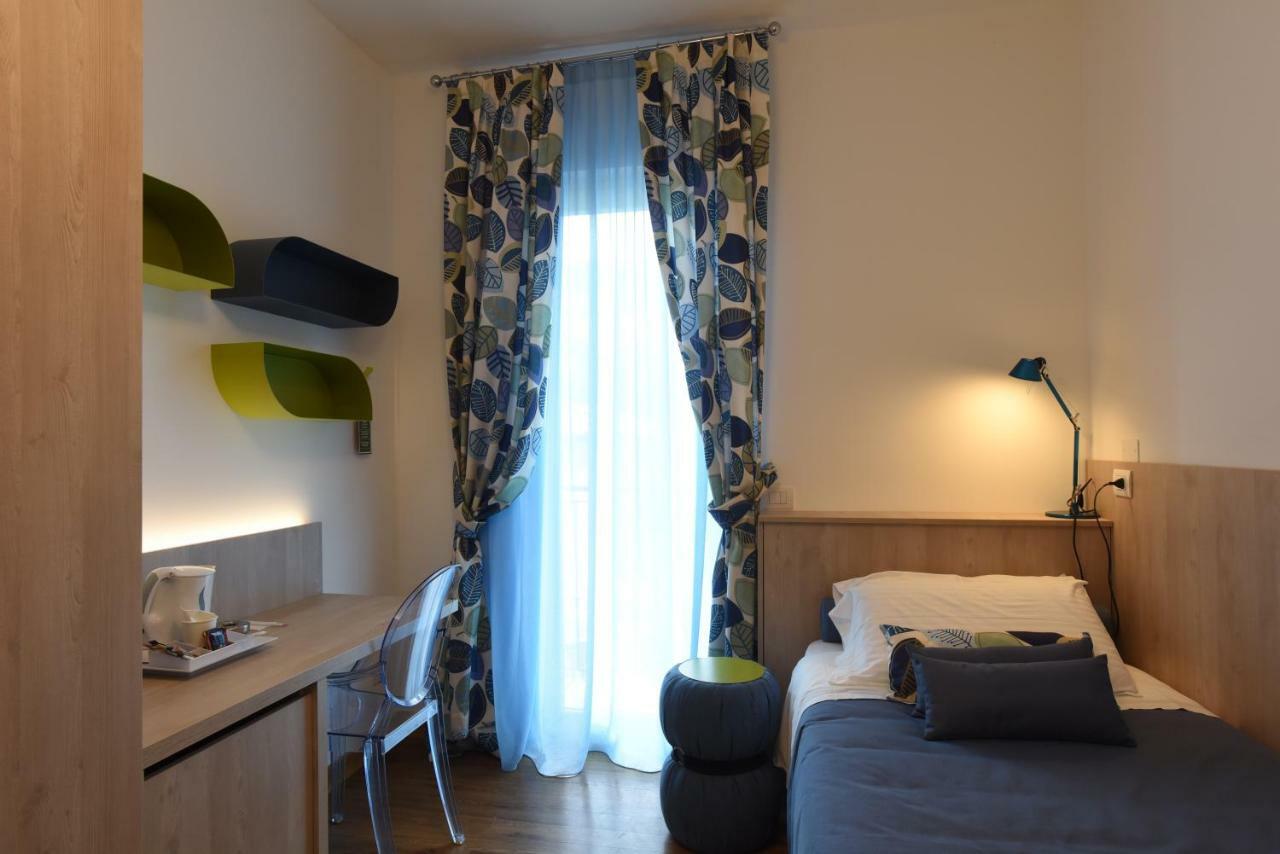 Single Room Mountain View