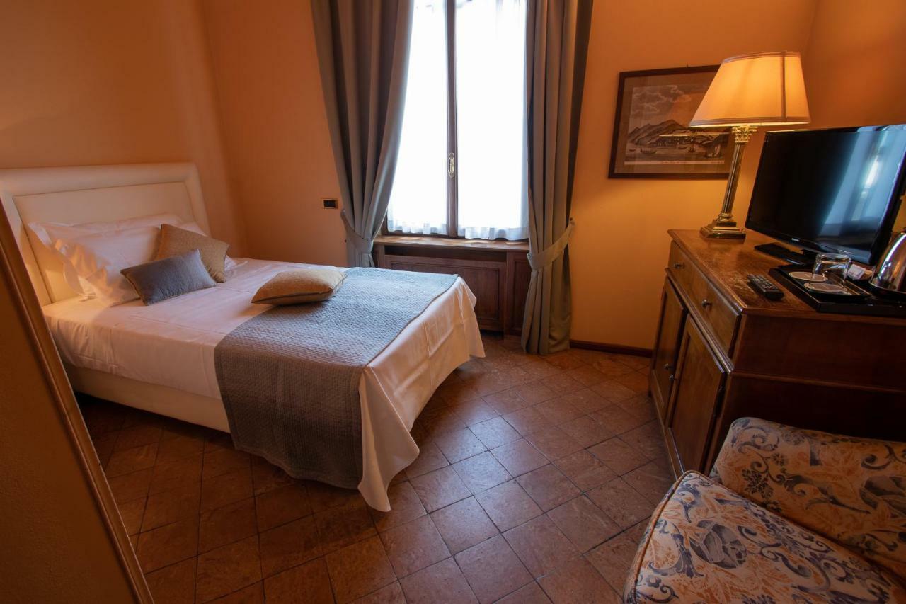 Superior Single Room,805074885:JPEG