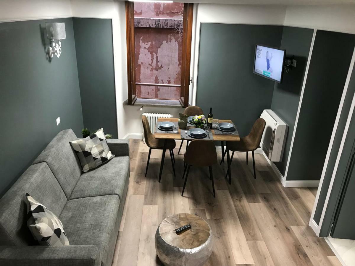 Luxury One-Bedroom Apartment