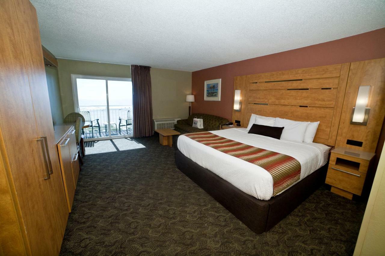 Deluxe King Room Ocean Front View,805434756:JPEG