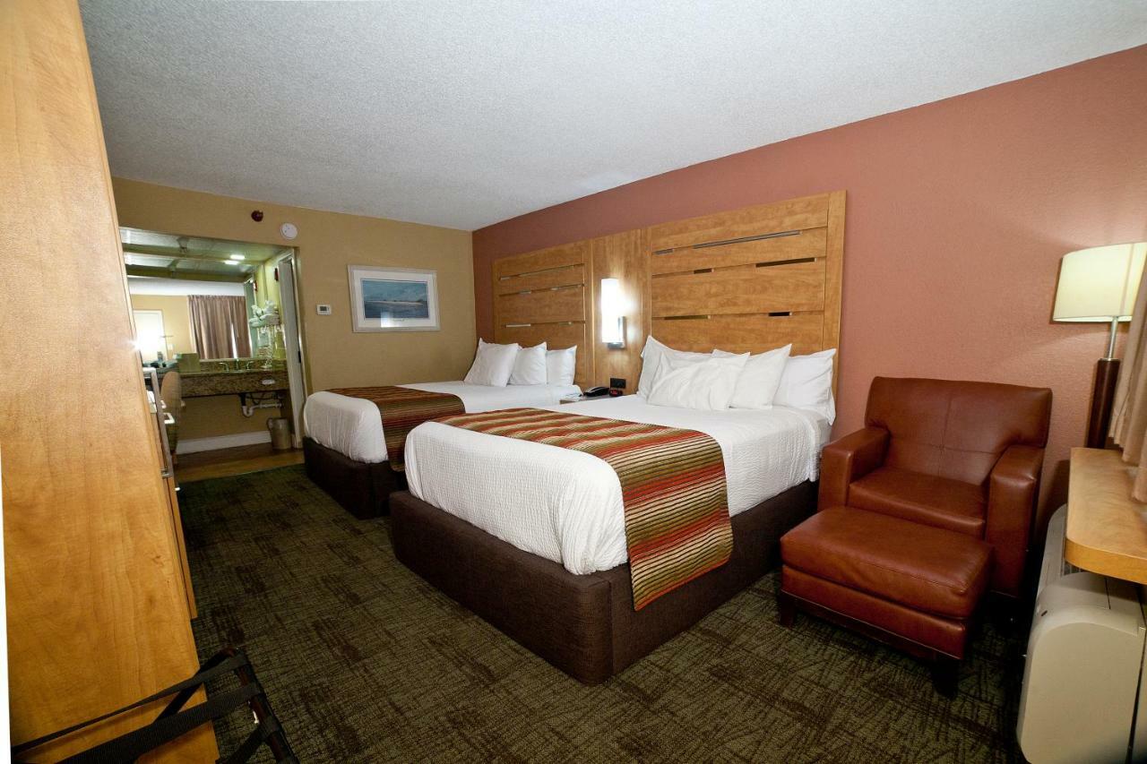 Queen Room Two Queen Beds
