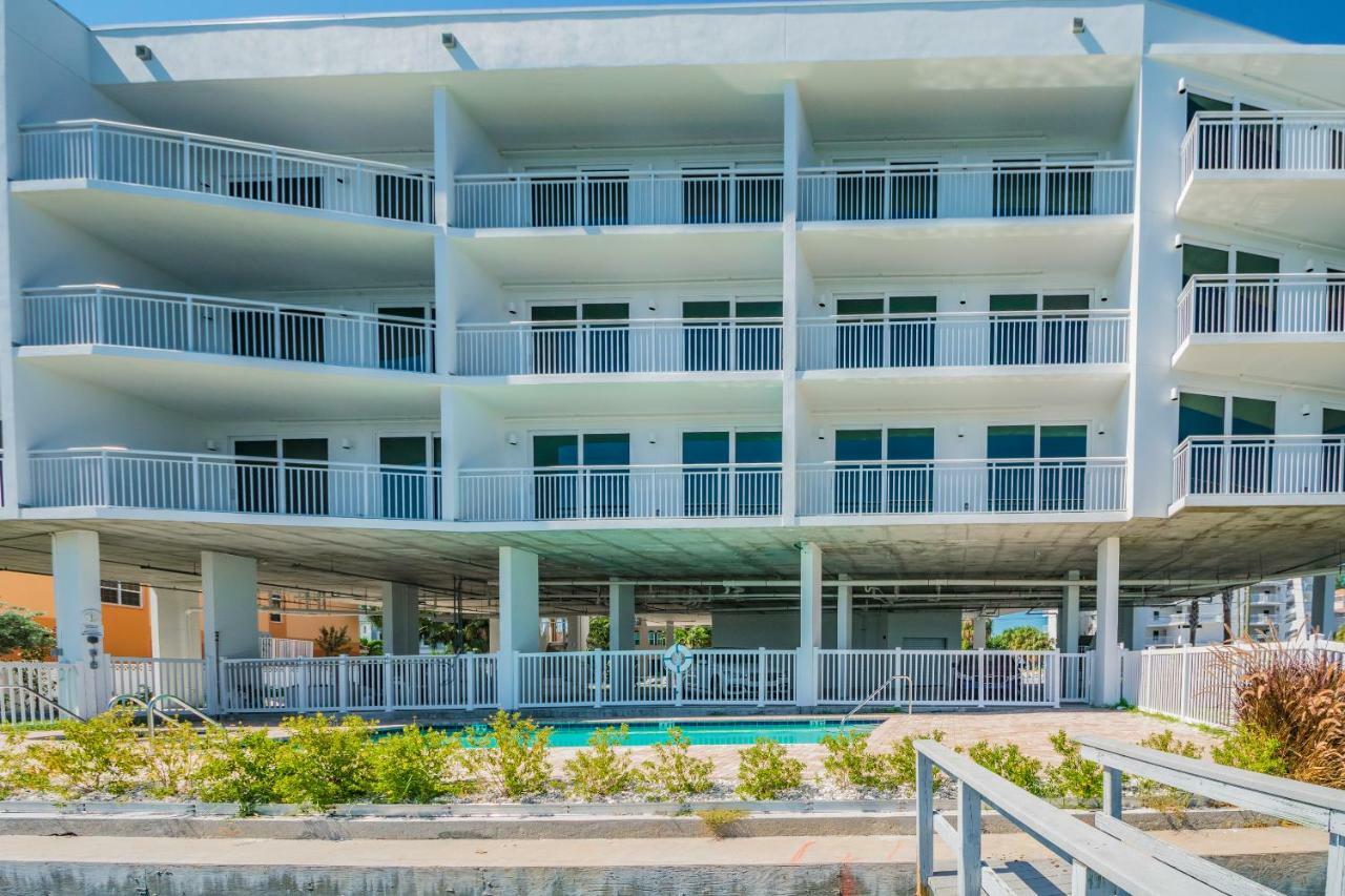 Two-Bedroom Two Bath Bay Front Suite