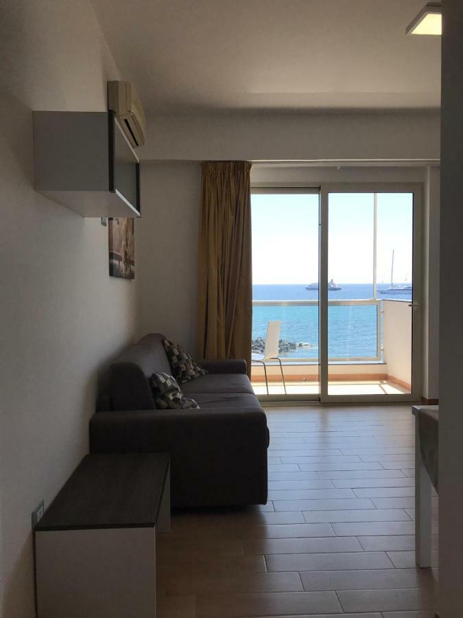 Apartment Sea View