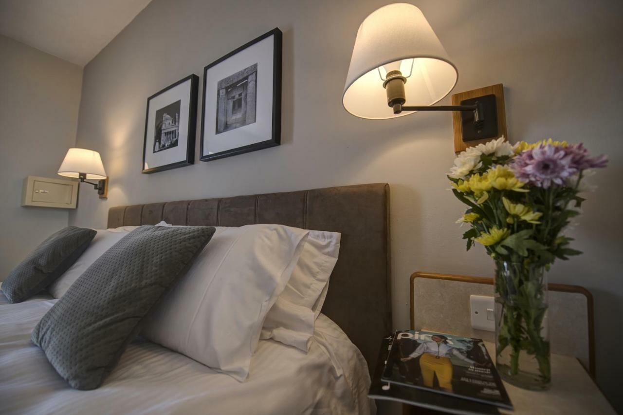 Double or Twin Room Sea View