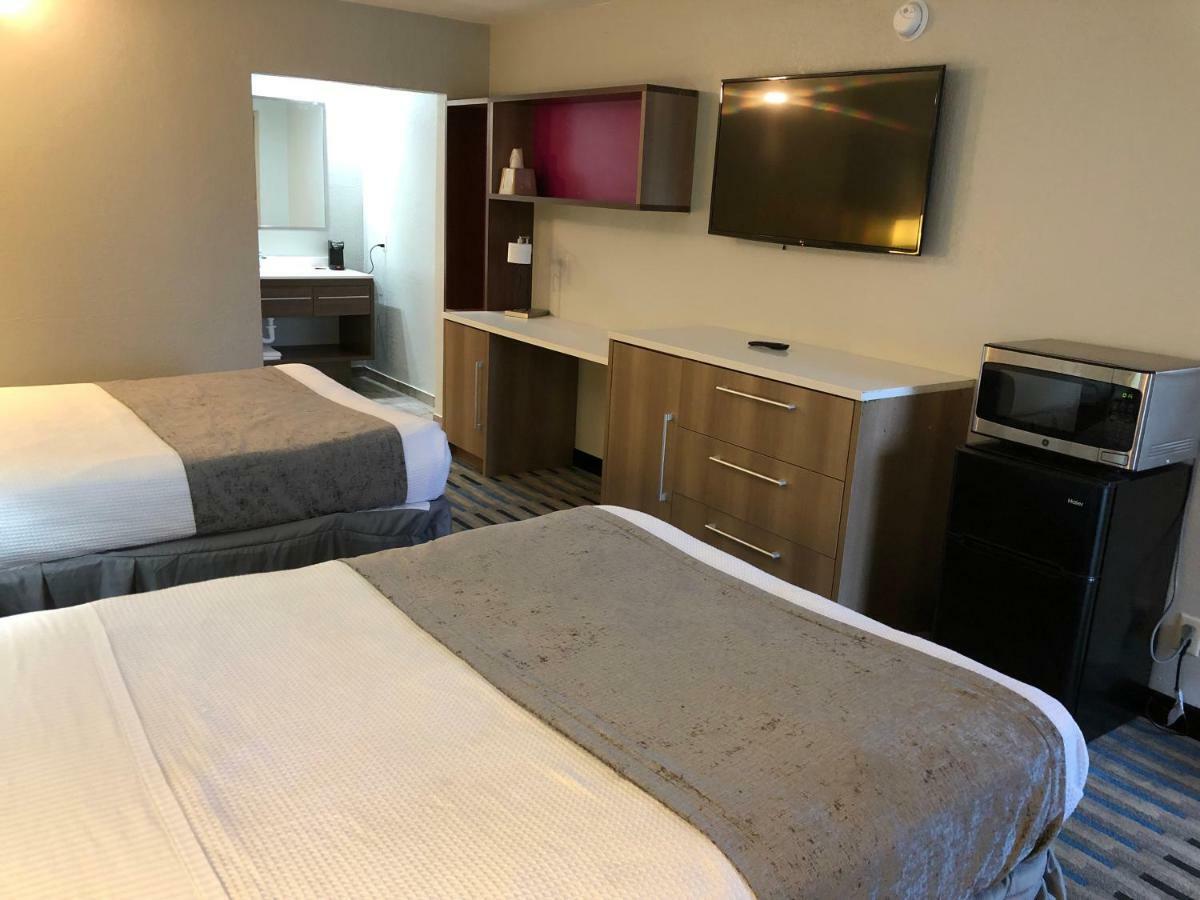 Two Double Beds Remodeled Non-Smoking,835932476:JPEG