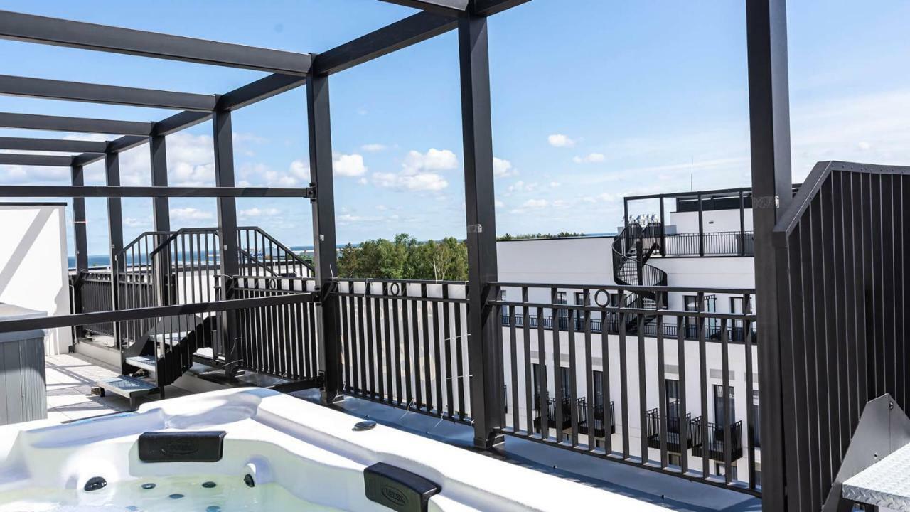 Deluxe Apartment Hot Tub