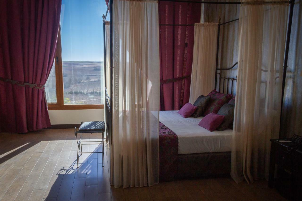 Double Room,812140641:JPEG