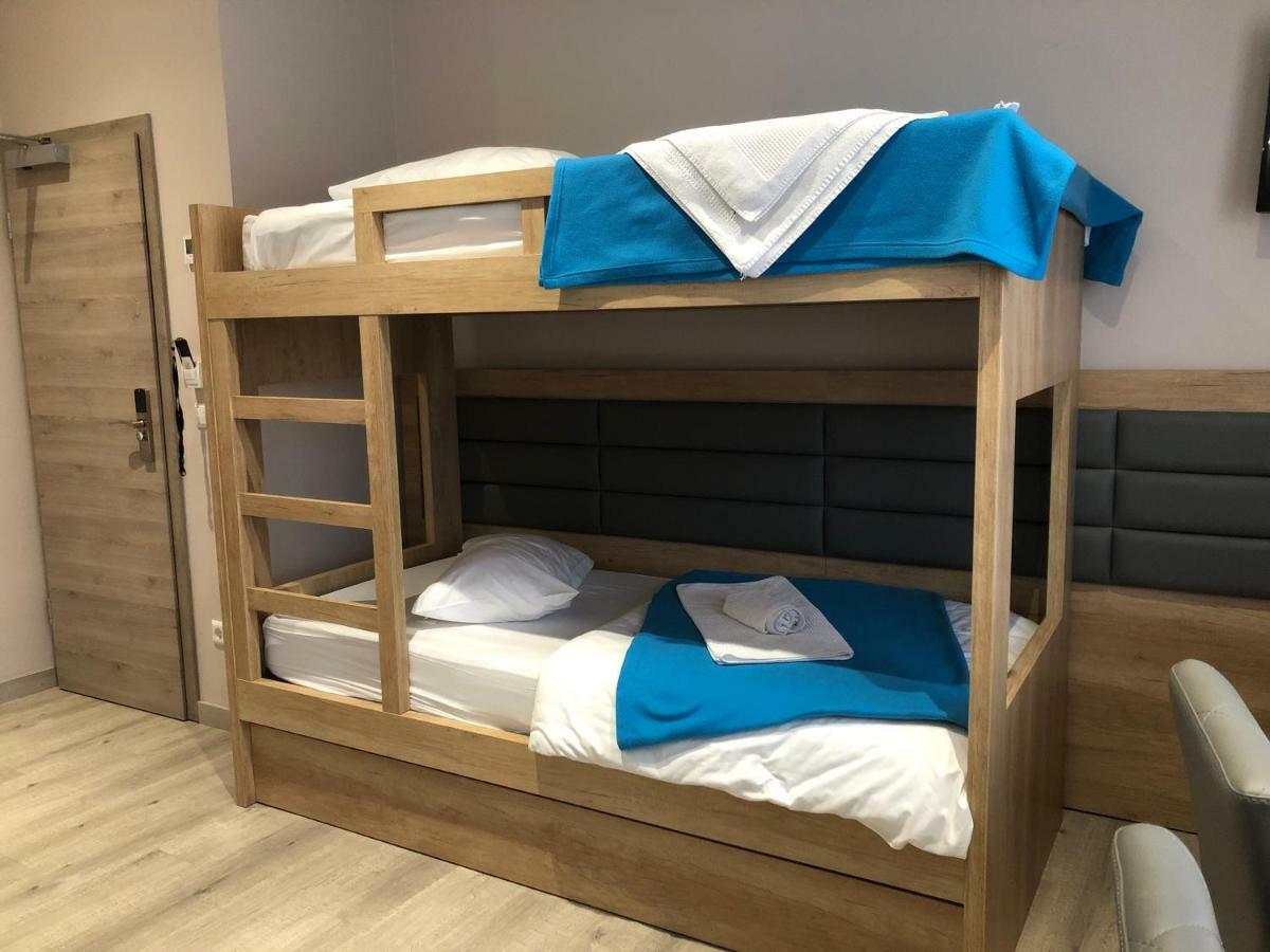 Quadruple Room,342748423:JPEG