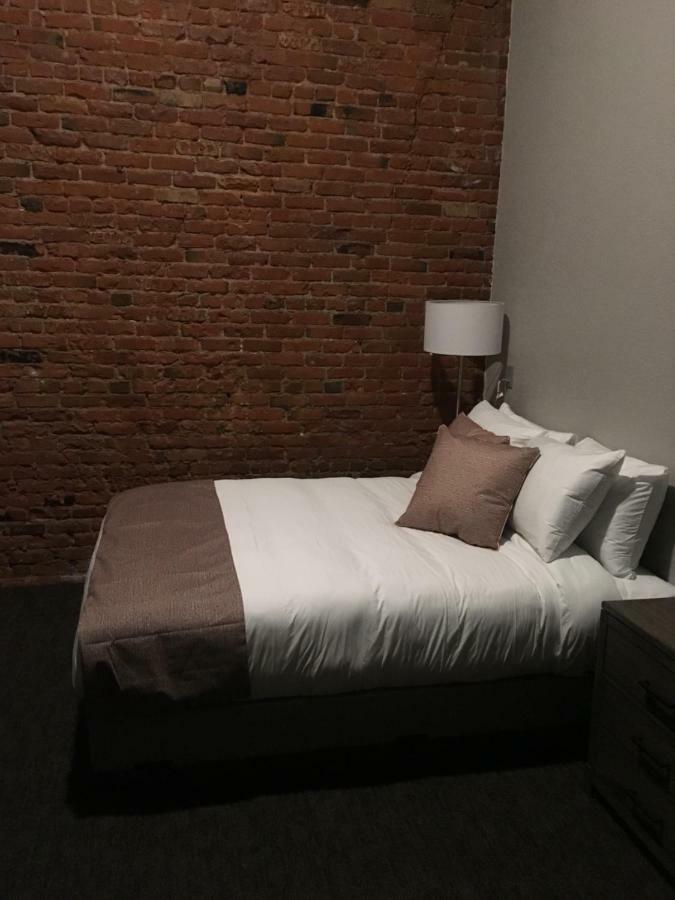 Deluxe Room,811287372:JPEG