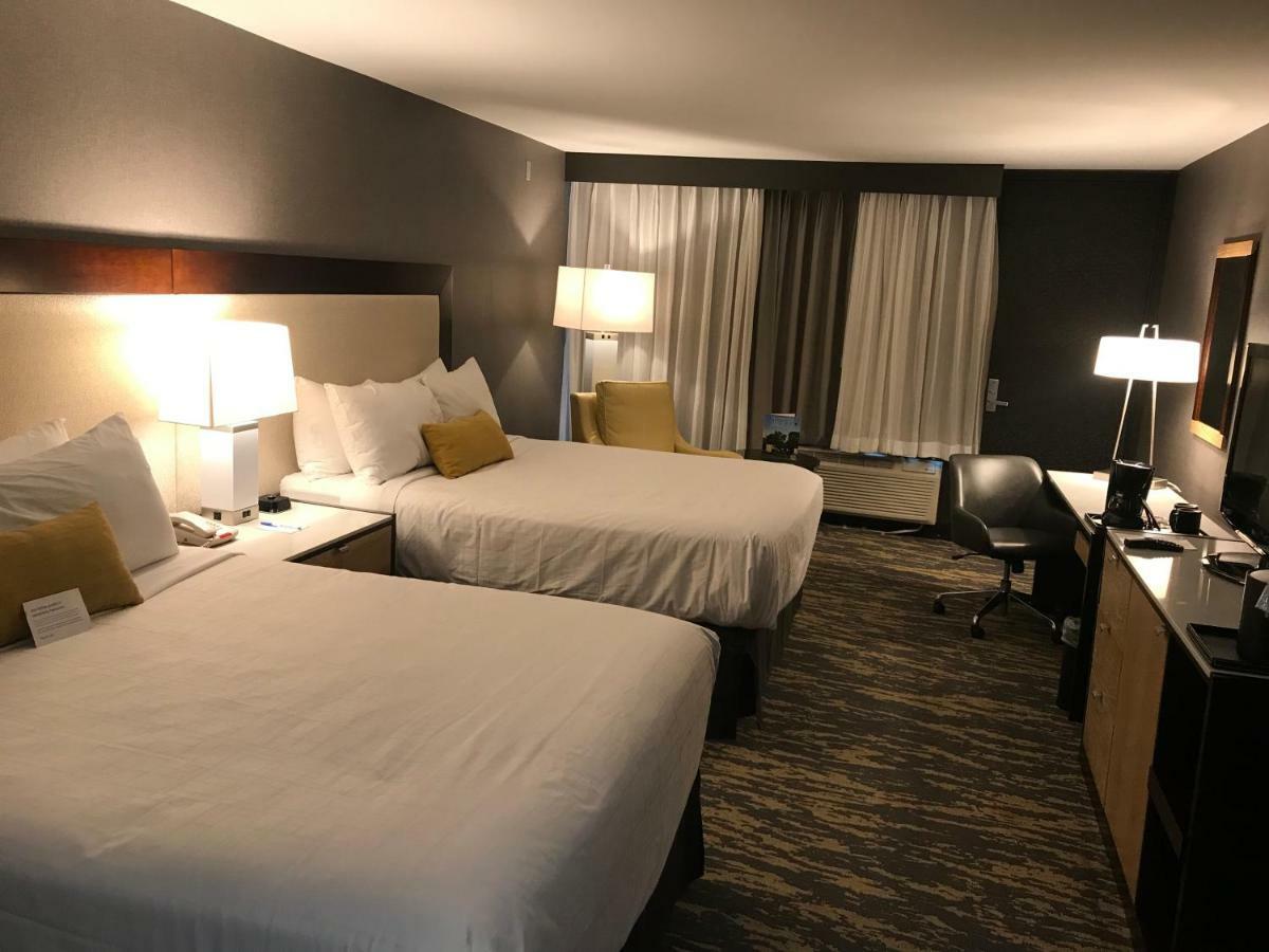 Queen Room Two Queen Beds Mobility Access or Non-Smoking