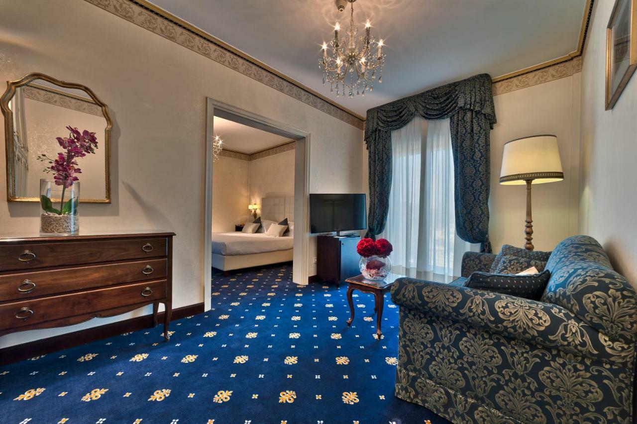 Senior Suite