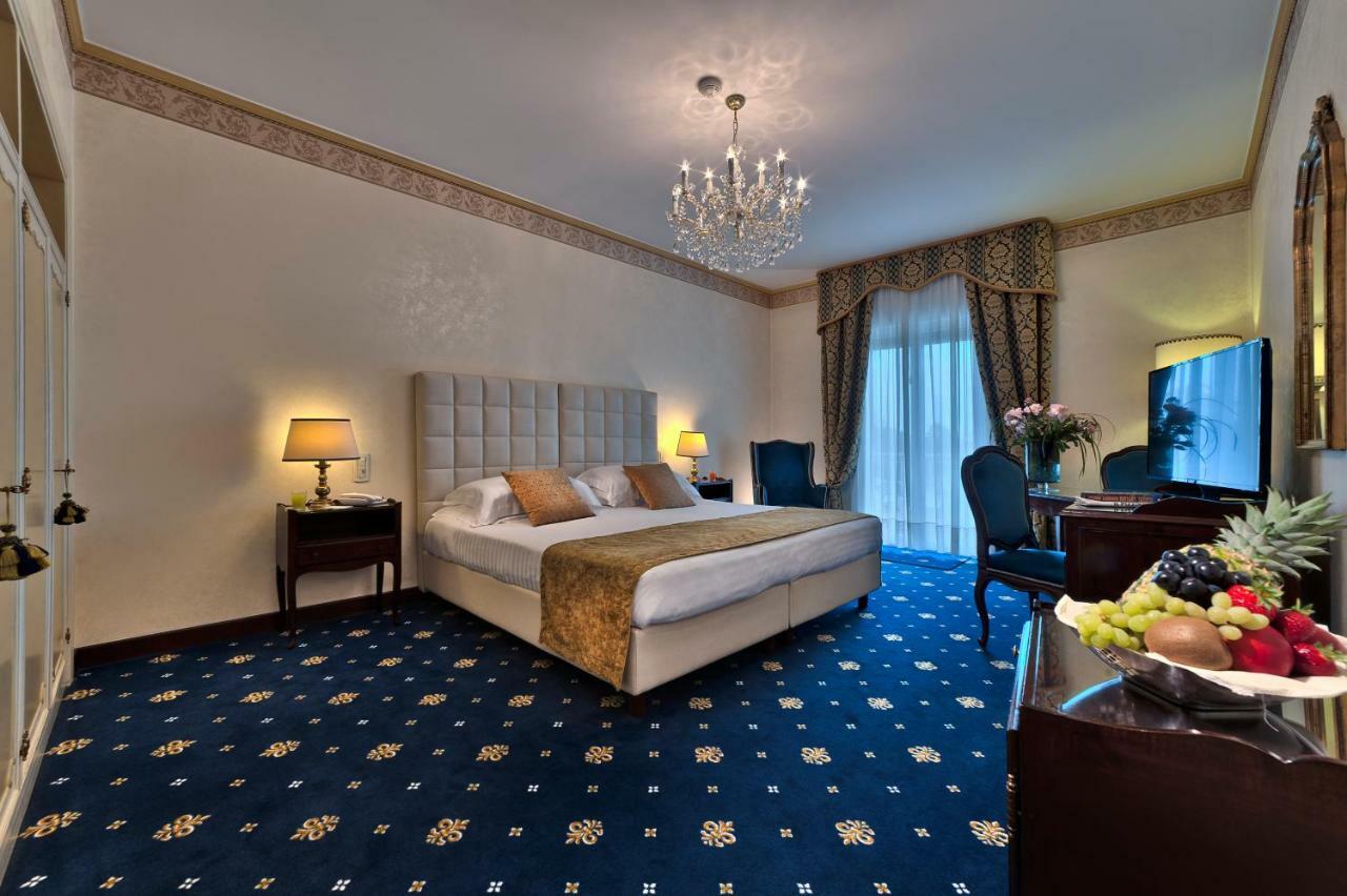 Classic Double or Twin Room