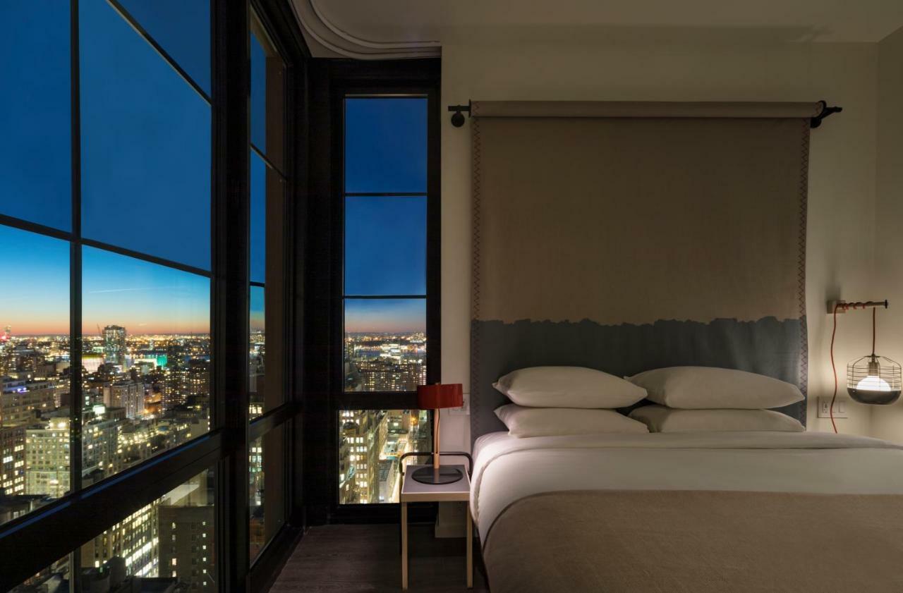 King Room with Landmark View - Communication Assistance,1550126584:JPEG