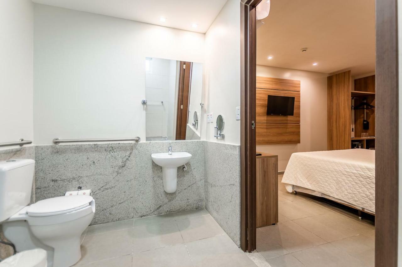 Quarto Standard com Acesso para Pessoas com Deficiência - 1 Cama de Casal