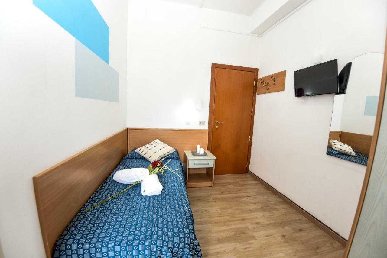 Small Single Room