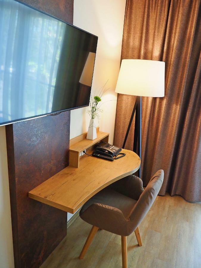 Single Room,1576845080:JPEG