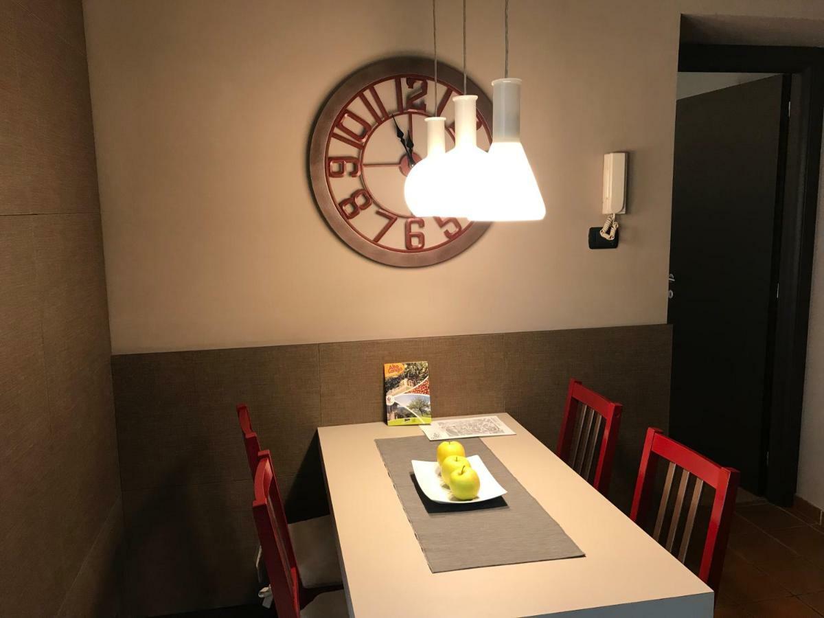 One-Bedroom Apartment,68298401:JPEG