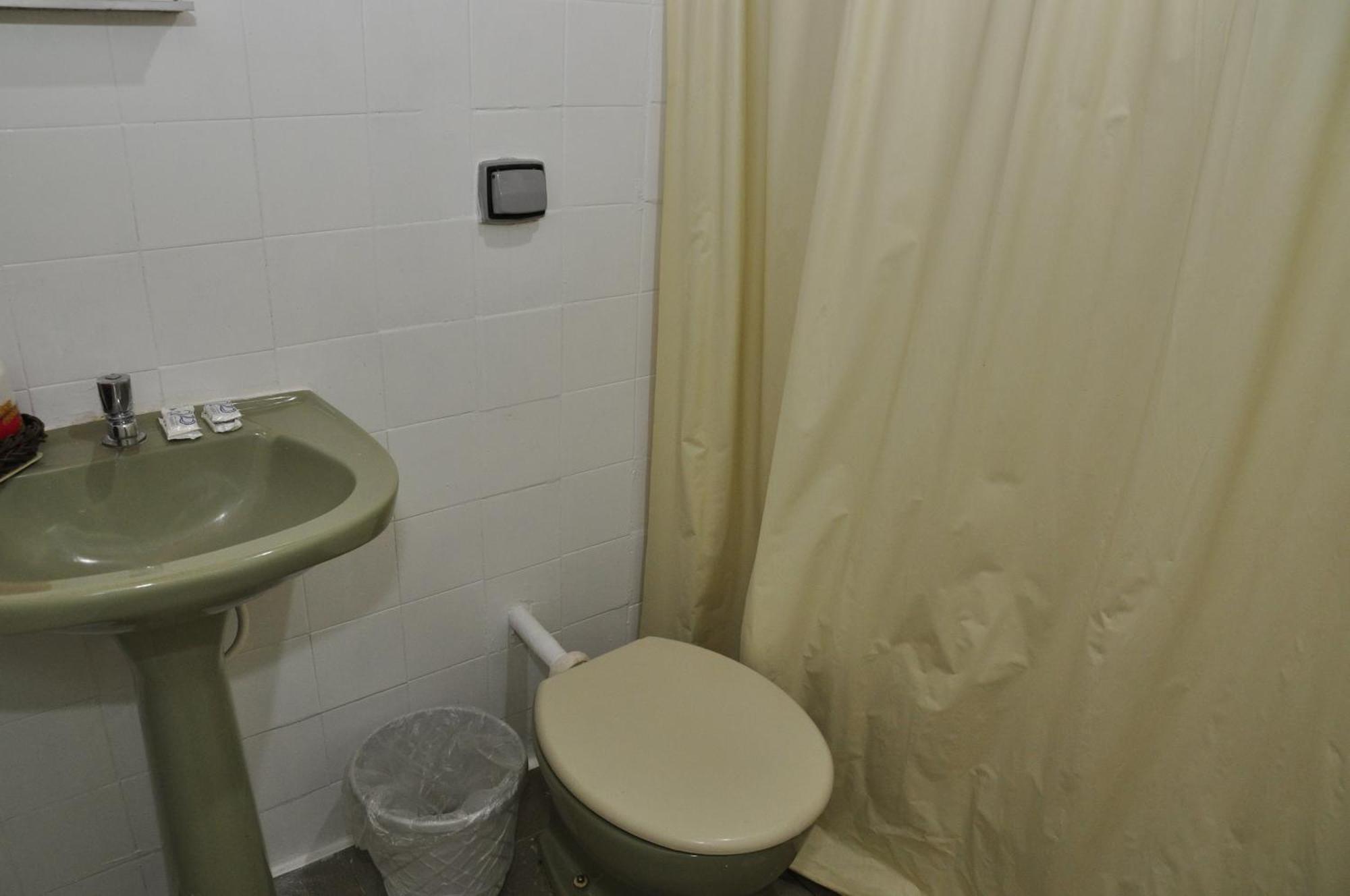 Twin Room,397383714:JPEG