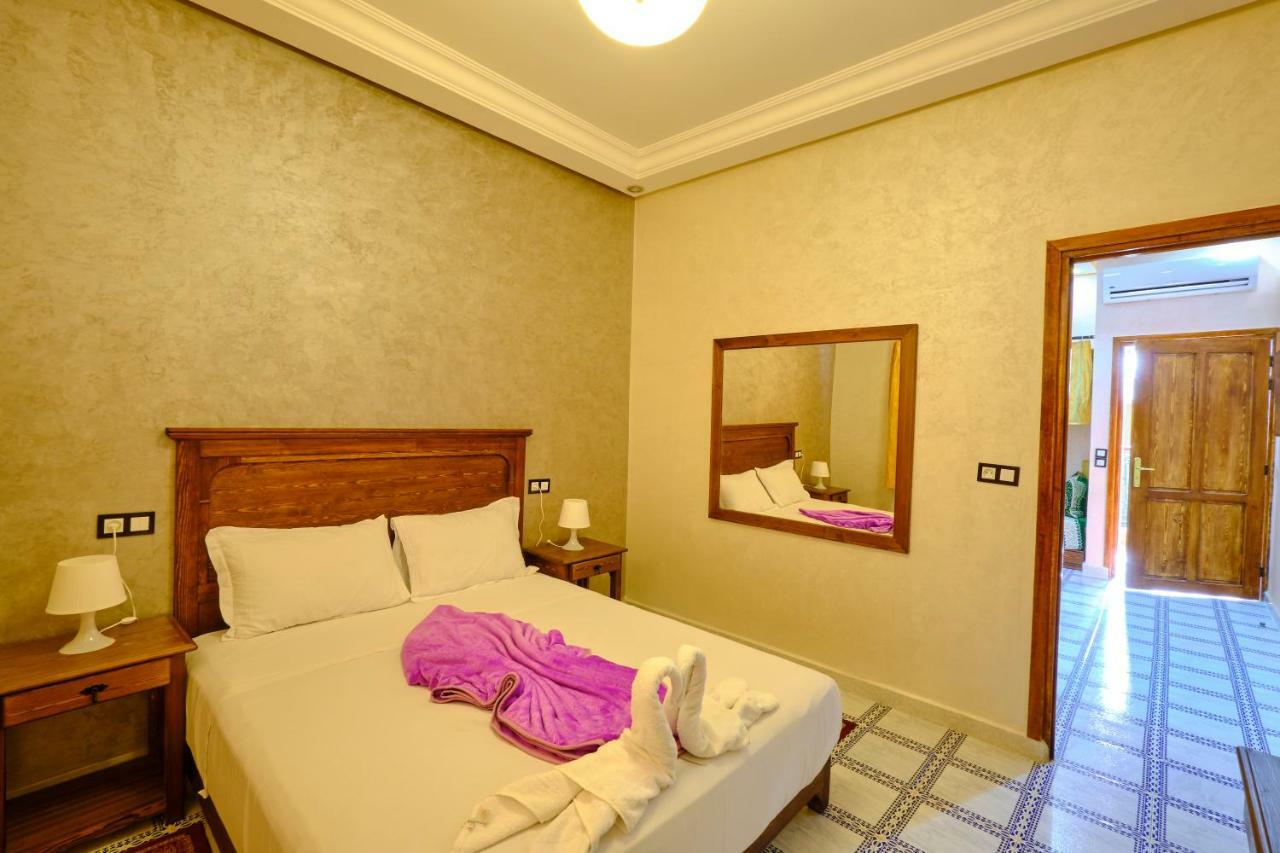 Large Double Room,816011099:JPEG