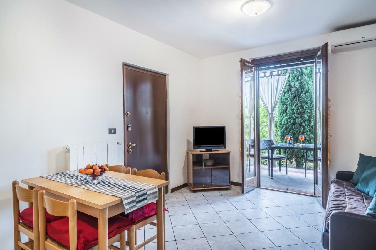 One-Bedroom Apartment Private Garden