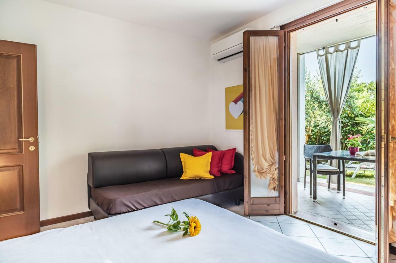 One-Bedroom Apartment Private Garden