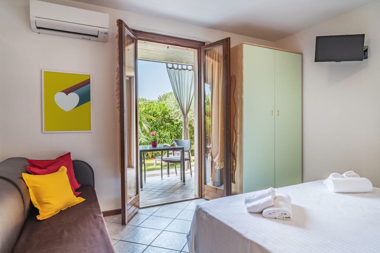 One-Bedroom Apartment Private Garden