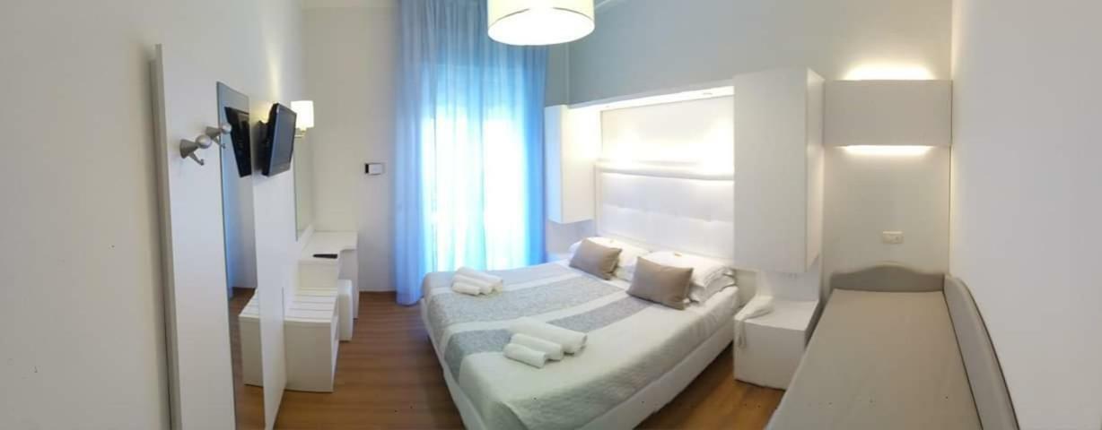 Triple Room,1247146354:JPEG