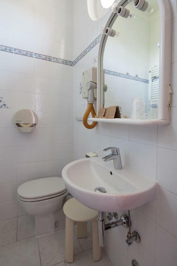 Economy Double or Twin Room