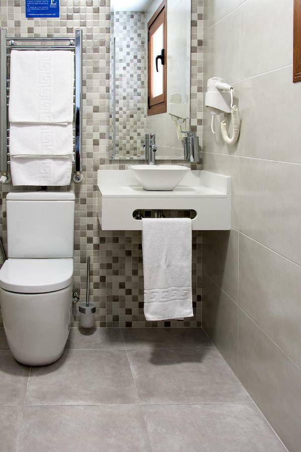 Triple Room with Balcony,817935974:JPEG