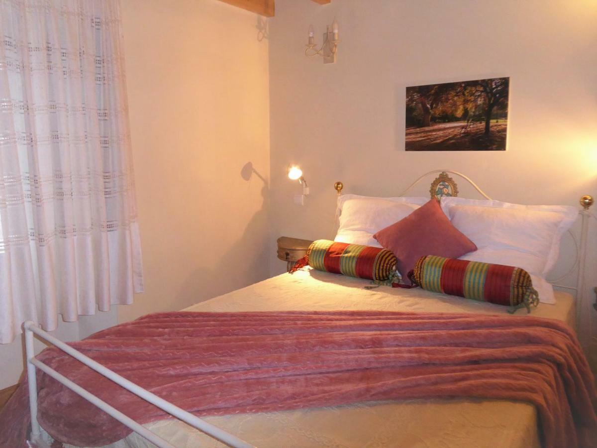 Two-Bedroom House,818082515:JPEG