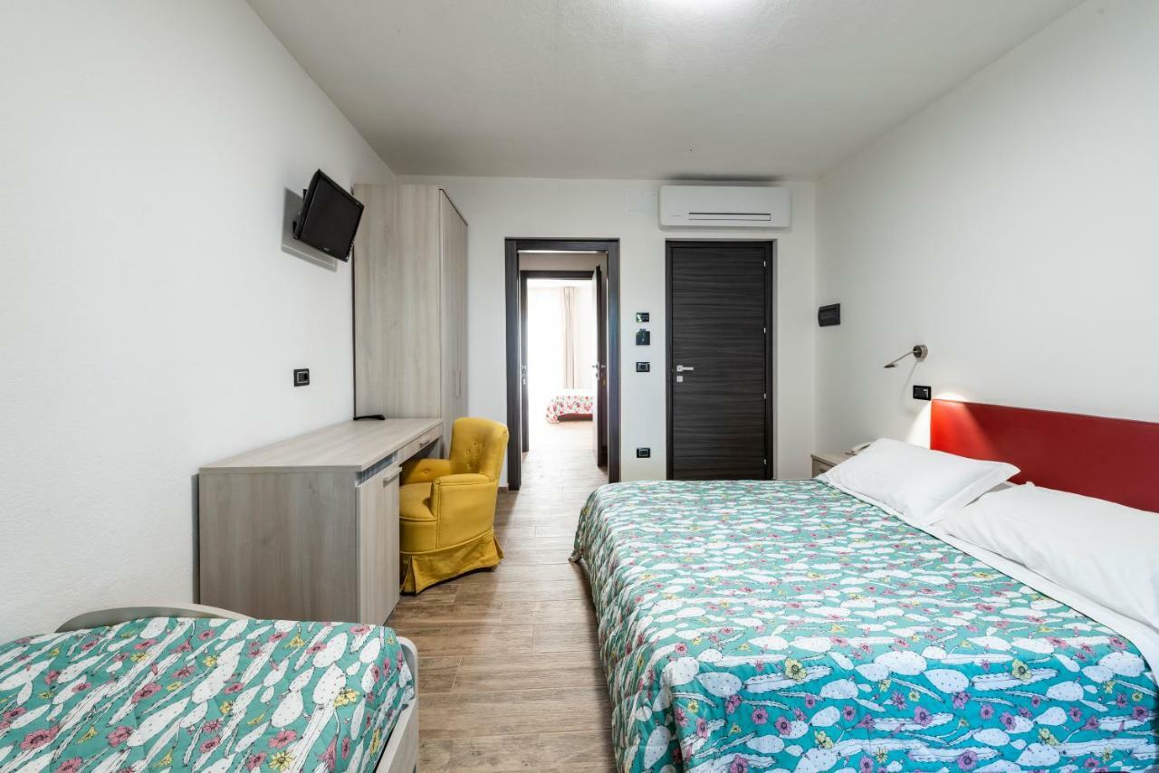 Superior Triple Room,818117321:JPEG