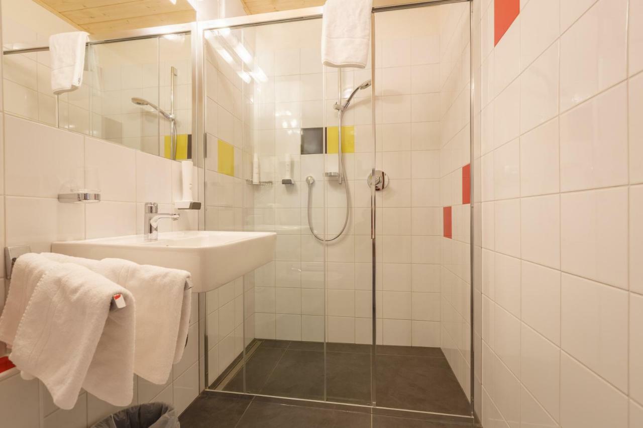 Apartment Sauna,818158853:JPEG