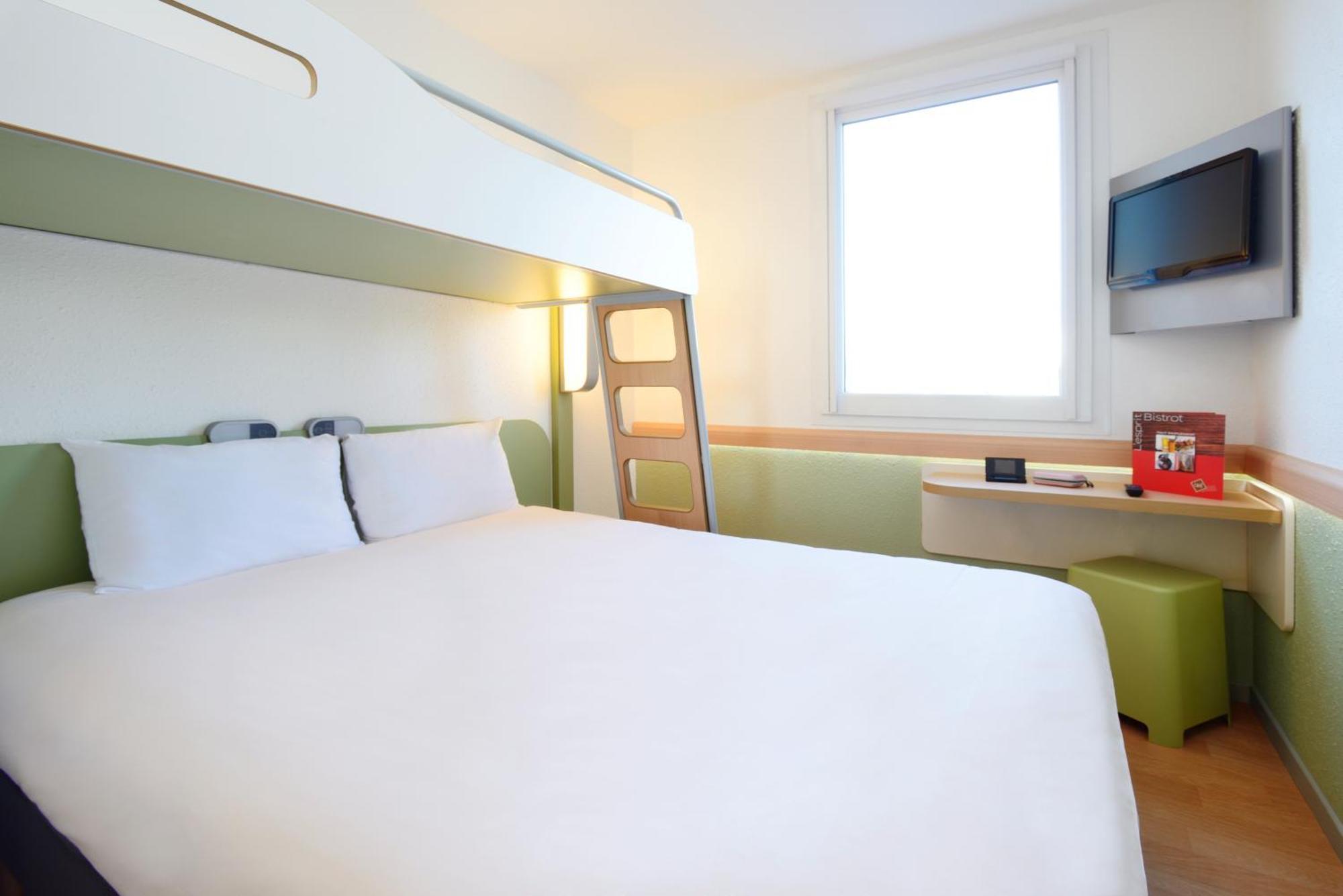 Triple Room,1704981117:JPEG