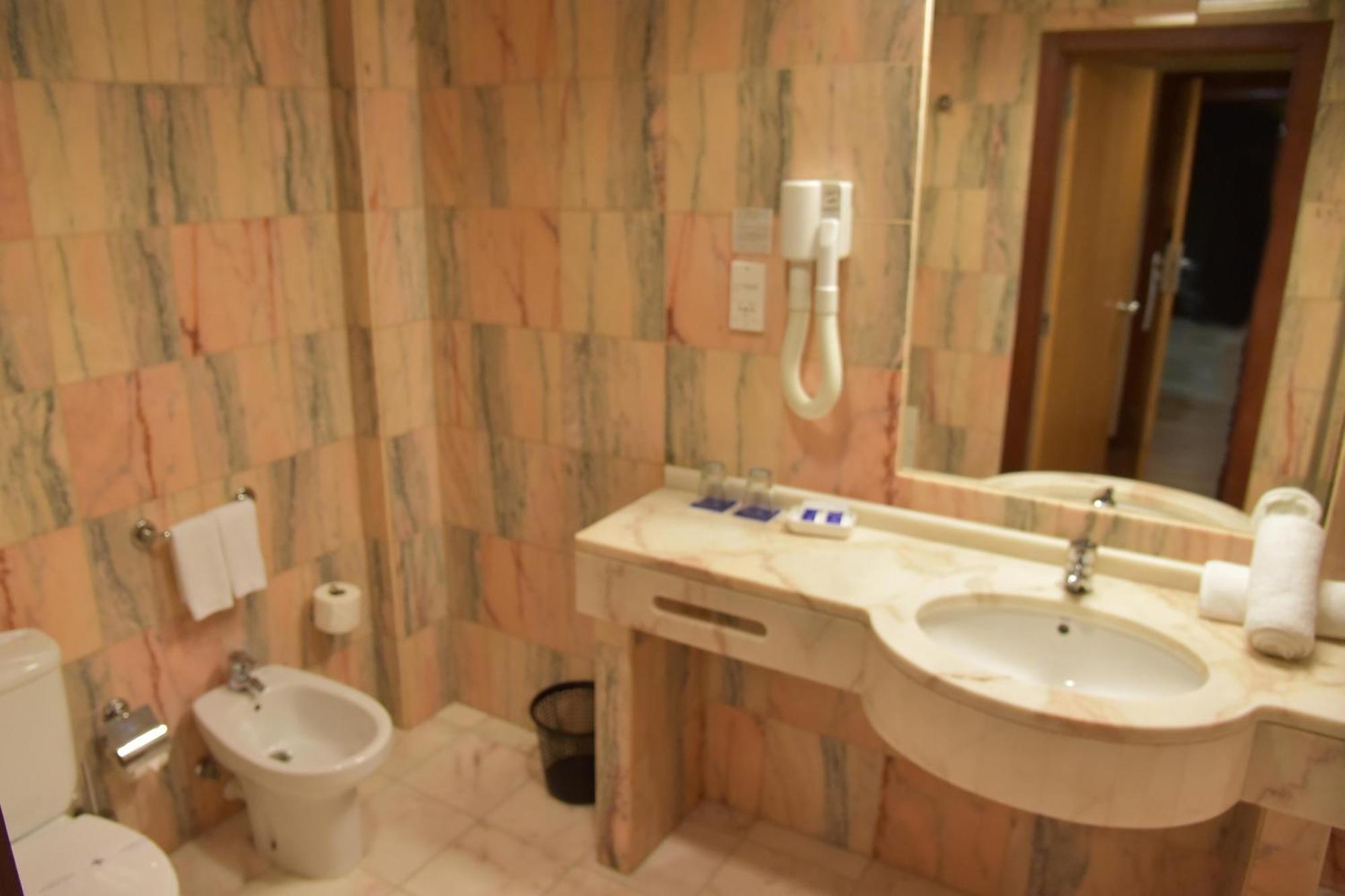 Double or Twin Room,822715268:JPEG