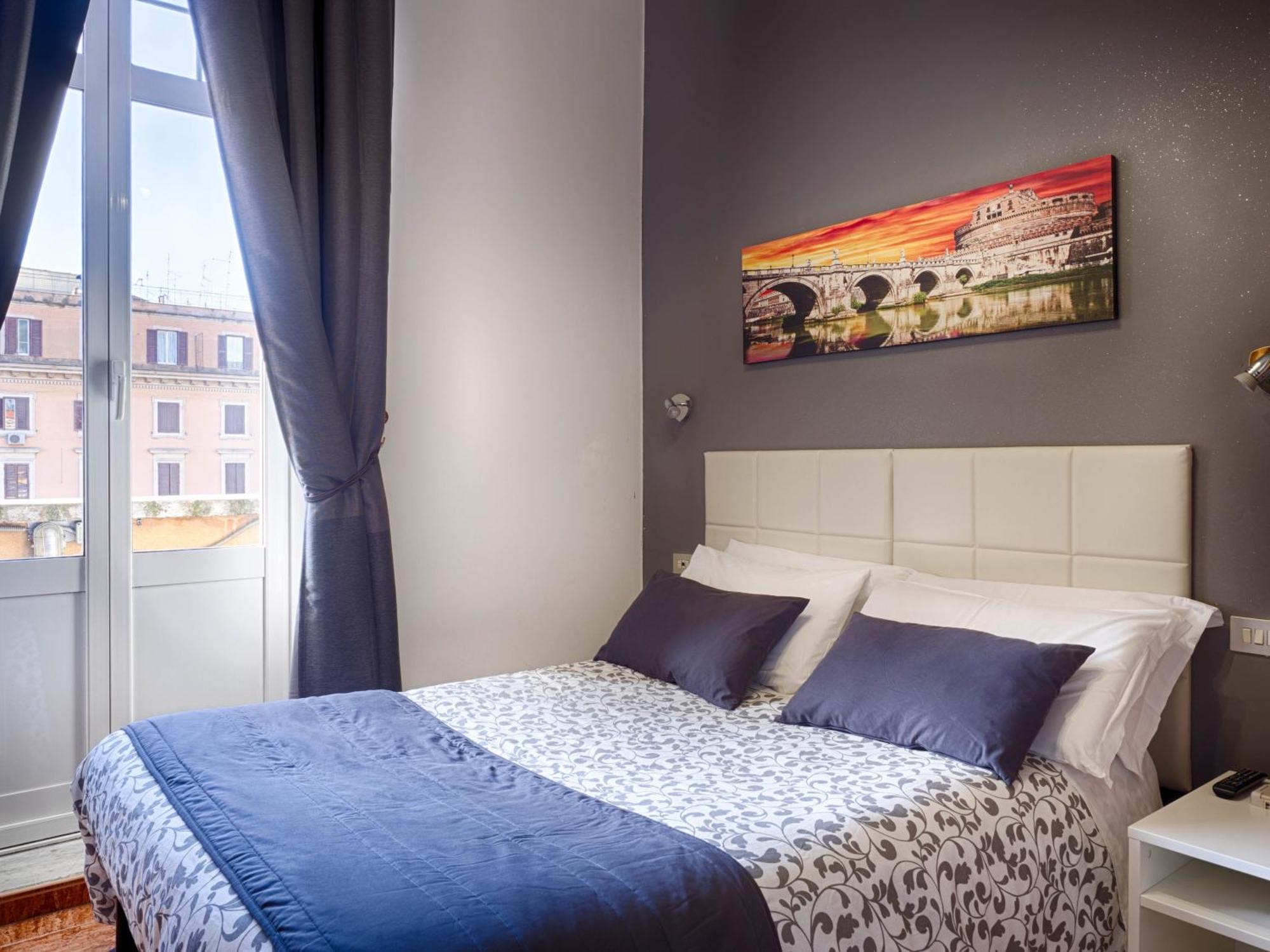 Single Room,823050629:JPEG